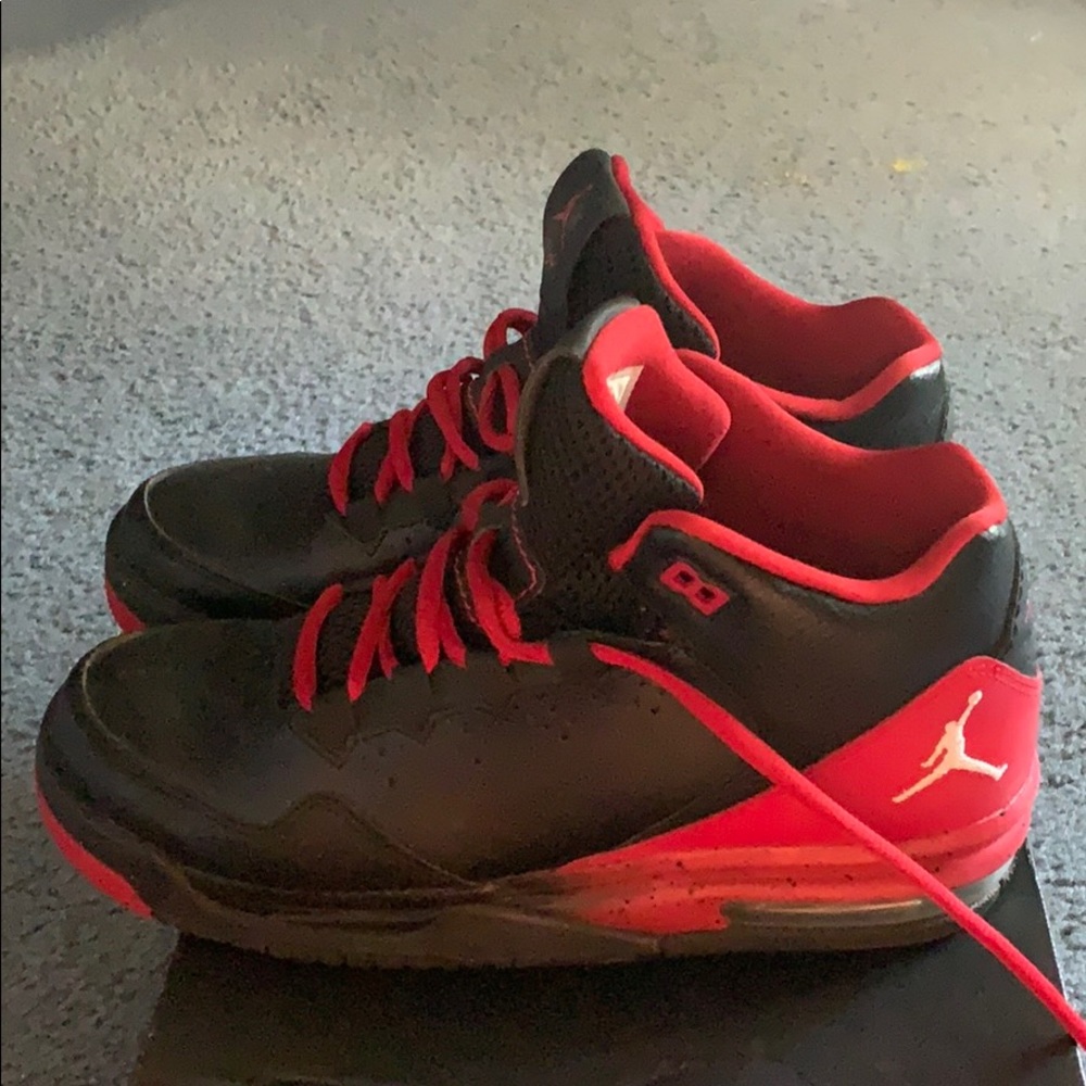 Black and red Jordan flight origin - Picture 4 of 5